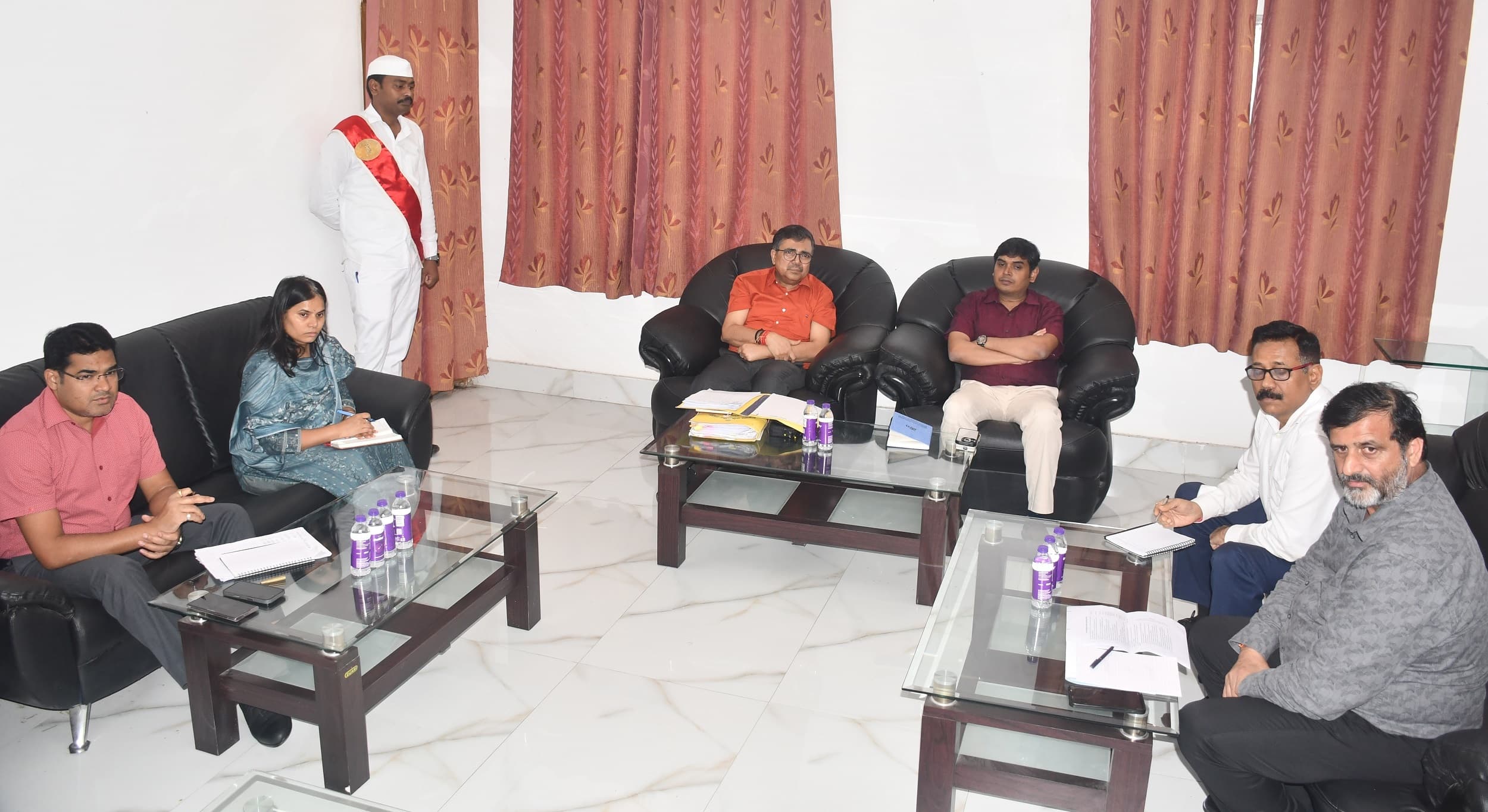 Bokaro News : नवंबर से पूर्व बोकारो एयरपोर्ट की सभी बाधाएं होंगी दूर : उपायुक्त