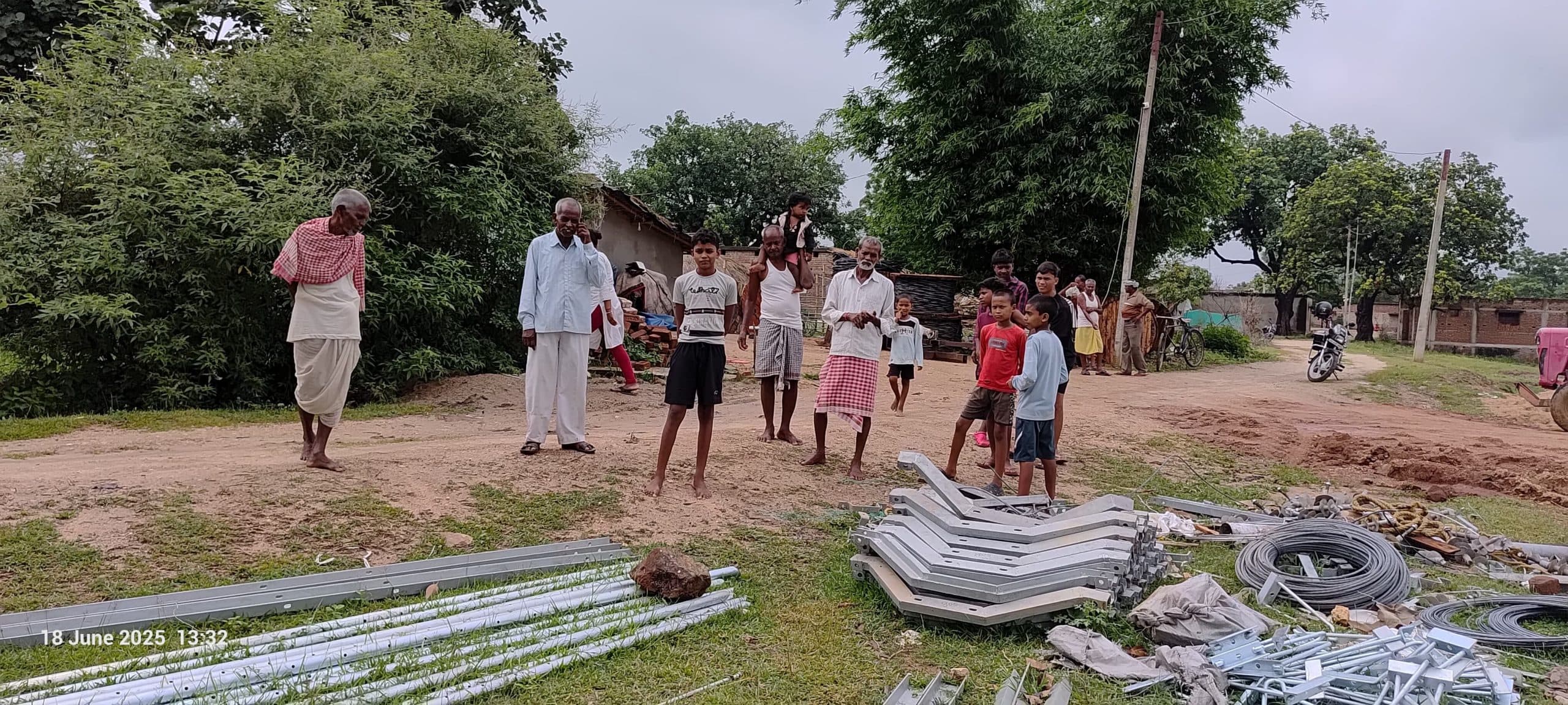 इलेक्ट्रिक पार्ट्स के गोदाम में चोरी, लाखों के सामान ले उडे़ चोर