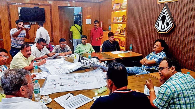 आसनसोल निगम में जल परियोजना को लेकर बैठक