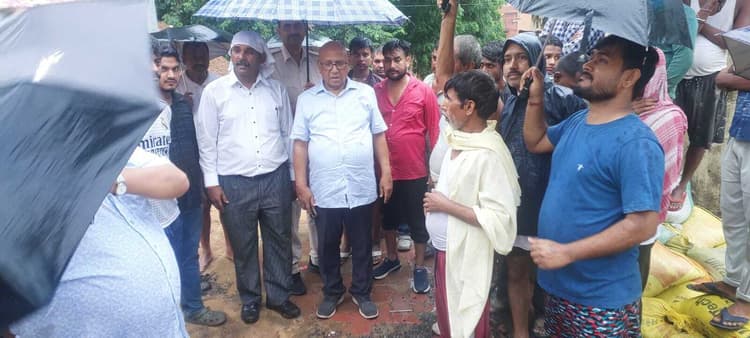 Jamshedpur News : सरकार का सारा सिस्टम लकवाग्रस्त हो गया है : सरयू राय