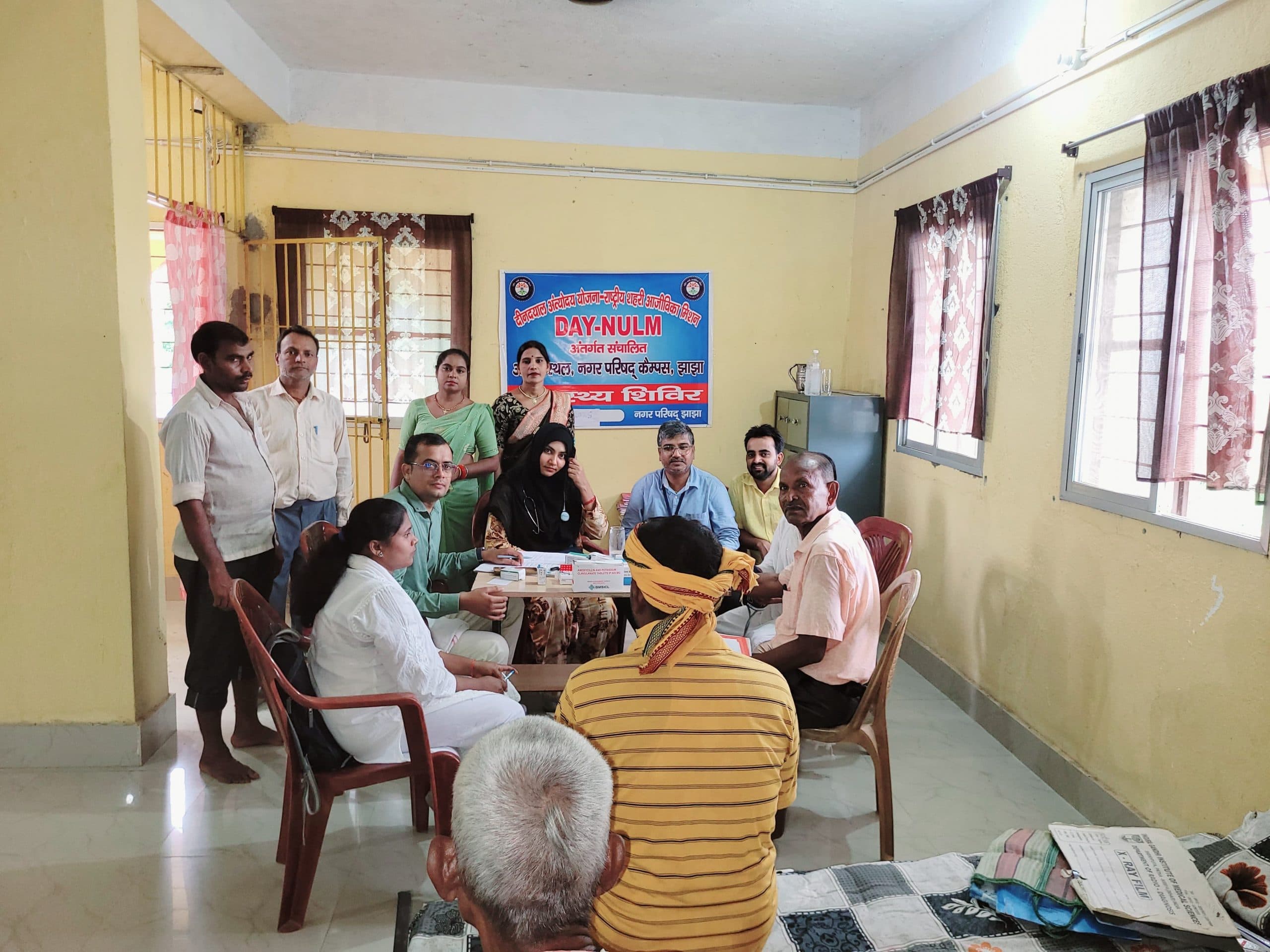 लगाया गया स्वास्थ्य जांच शिविर