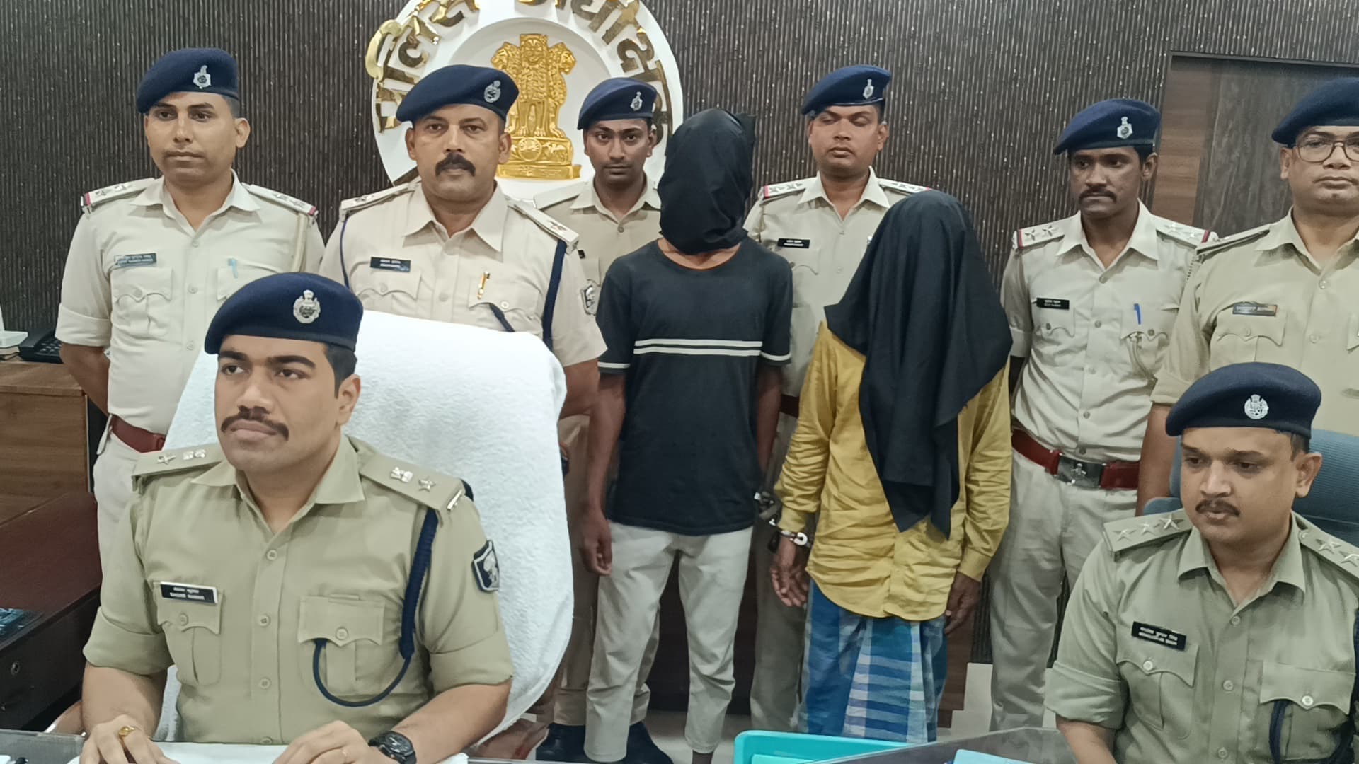 मां-बेटी की निर्मम हत्या के आरोप में ससुर व देवर गिरफ्तार