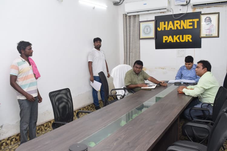 अधिकारियों को डीसी ने दिए त्वरित समाधान के निर्देश