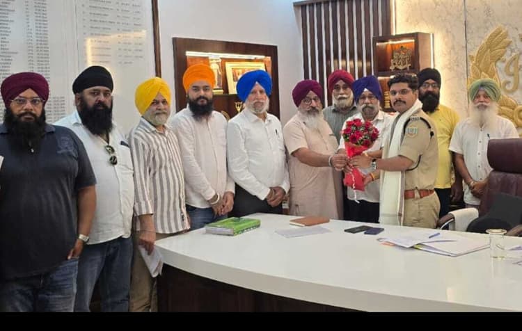 Jamshedpur news. सिख समाज के मामलों को पहले सीजीपीसी सुलझाये : एसएसपी