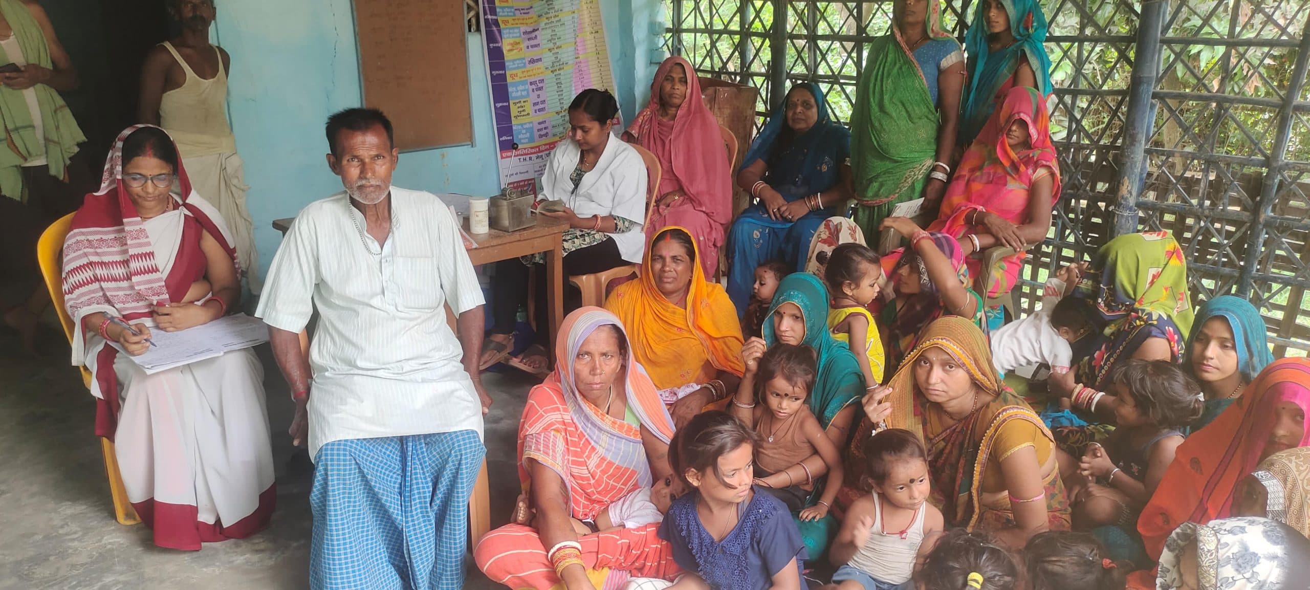 Madhubani News : आंगनबाड़ी केंद्र का हुआ सामाजिक अंकेक्षण