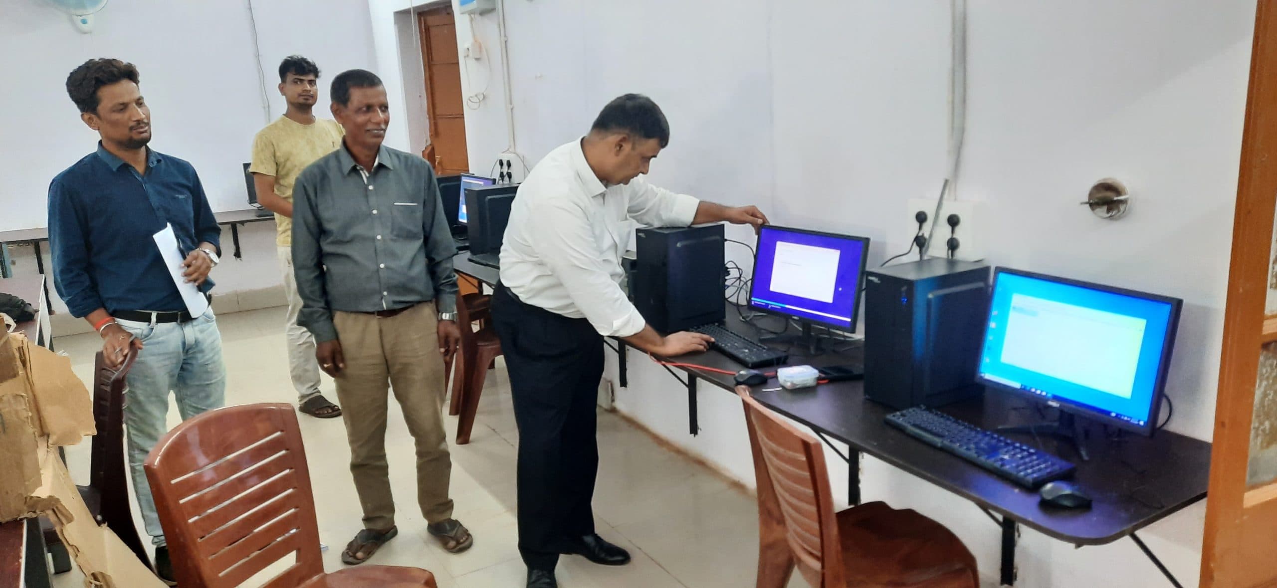 Madhubani News : अभिलेखों का डिजिटलाइजेशन की कवायद शुरू