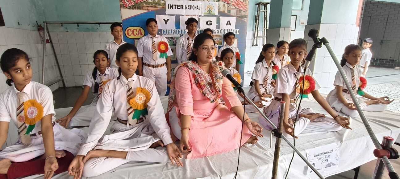 Giridih News :बीएनएस डीएवी में बच्चों ने उत्साह से लिया भाग