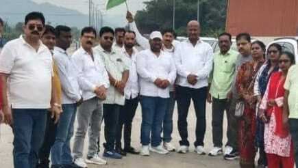Jamshedpur news. आजसू जिलाध्यक्ष के नेतृत्व में स्थापना दिवस कार्यक्रम में शामिल हुए जिले के नेता