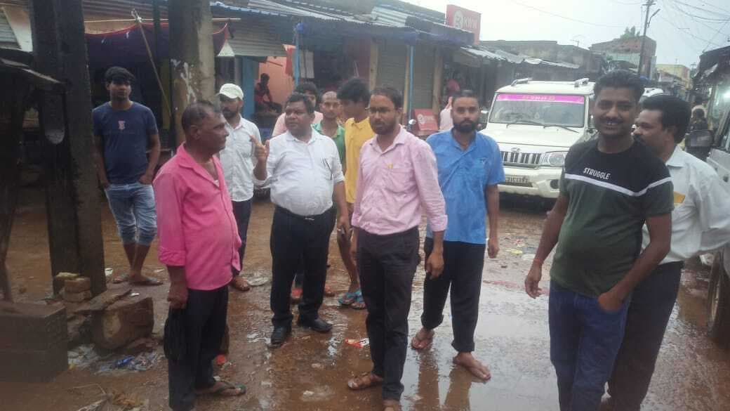 करमाटांड़ में चला अतिक्रमण हटाओ अभियान