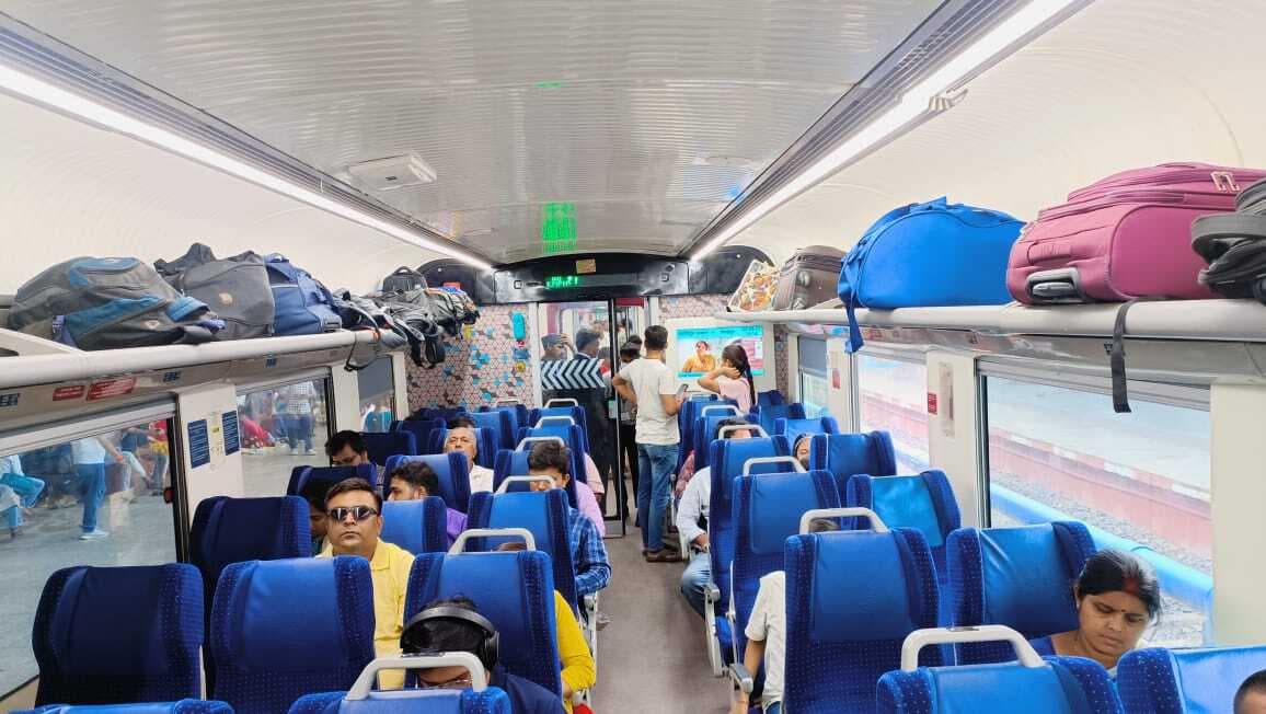 पहले दिन भर कर रवाना हुई वंदे भारत