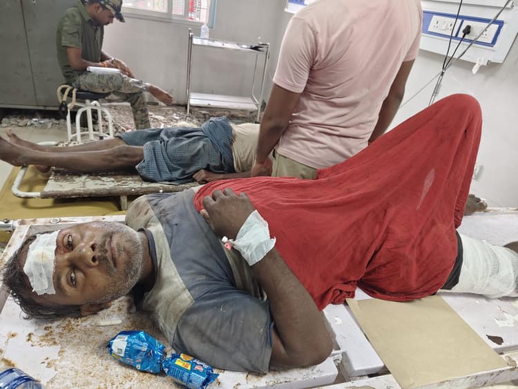 ताड़ के पेड़ से गिरकर अधेड़ जख्मी