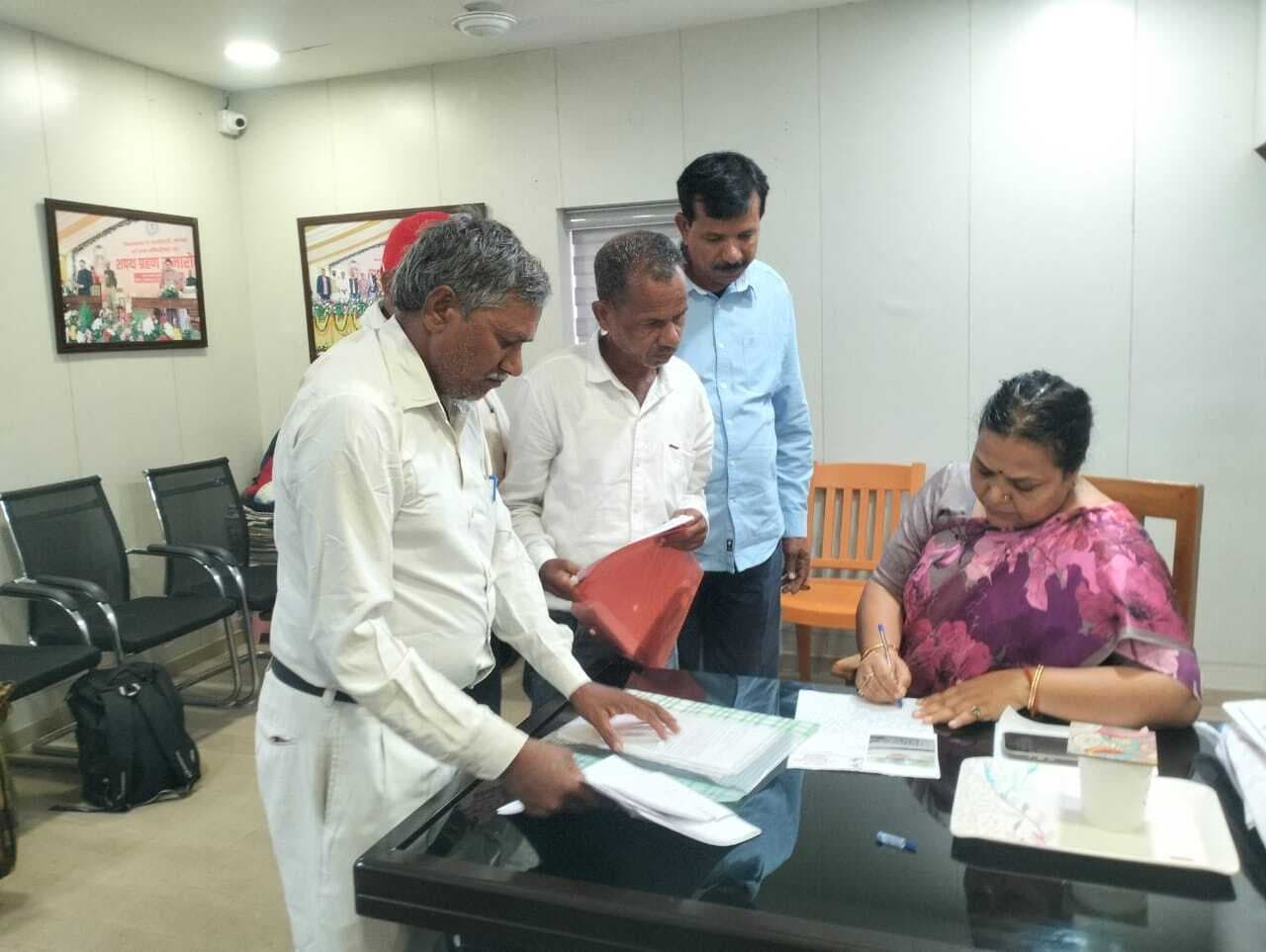 खूंटी-तोरपा पथ के क्षतिग्रस्त पुल के निर्माण की मांग