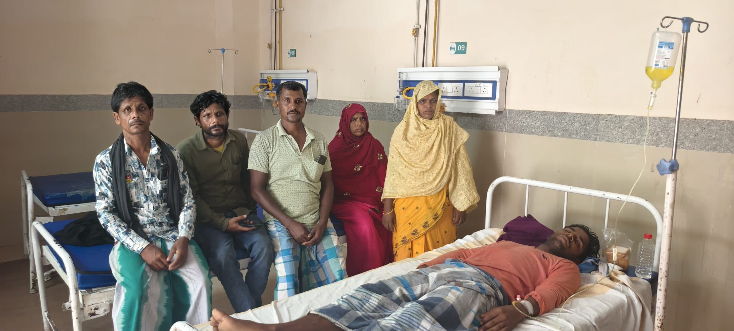 बच्चों के विवाद में दो पक्षों में हिंसक झड़प, गर्भवती महिला सहित चार घायल