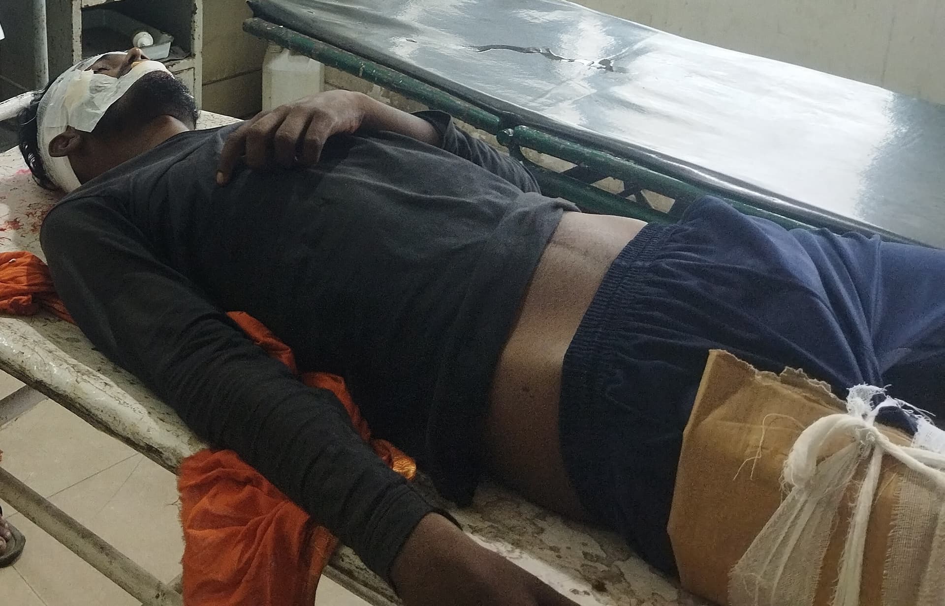 Bokaro News : बहन की शादी का कार्ड बांटने जा रहा युवक सड़क दुर्घटना में घायल