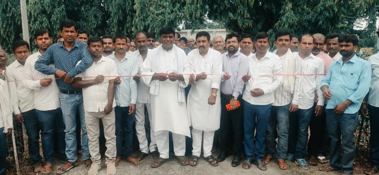 प्रखंड बीस सूत्री कार्यालय के उद्घाटन पर योजनाओं की पारदर्शिता पर बल