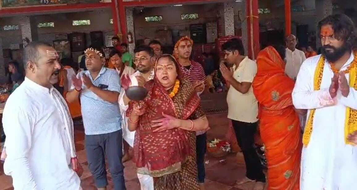 मोकामा विधायक ने की फौजदारीनाथ की पूजा