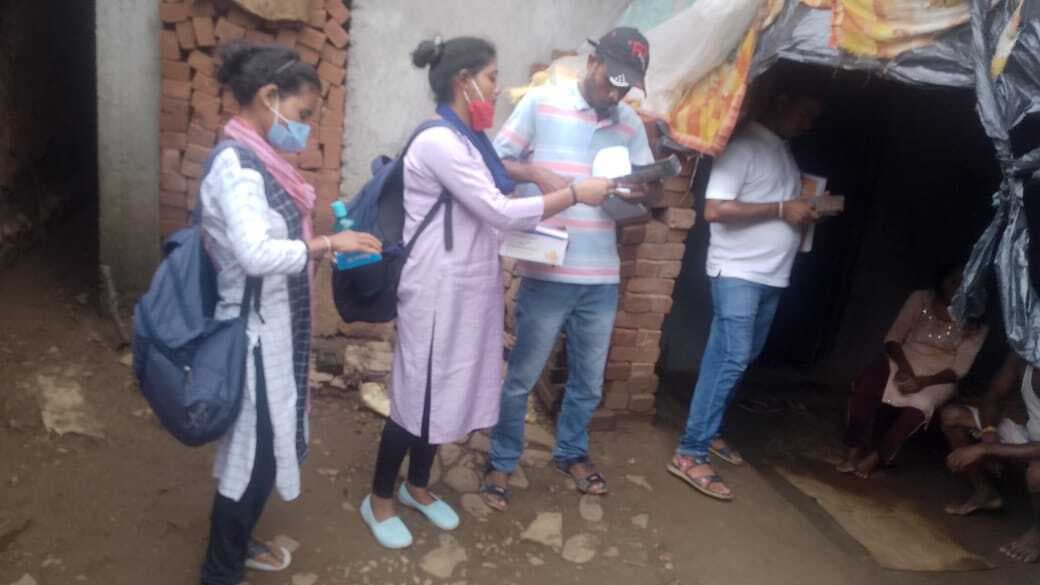 डायरिया प्रभावित गांव में लगा चिकित्सा कैंप