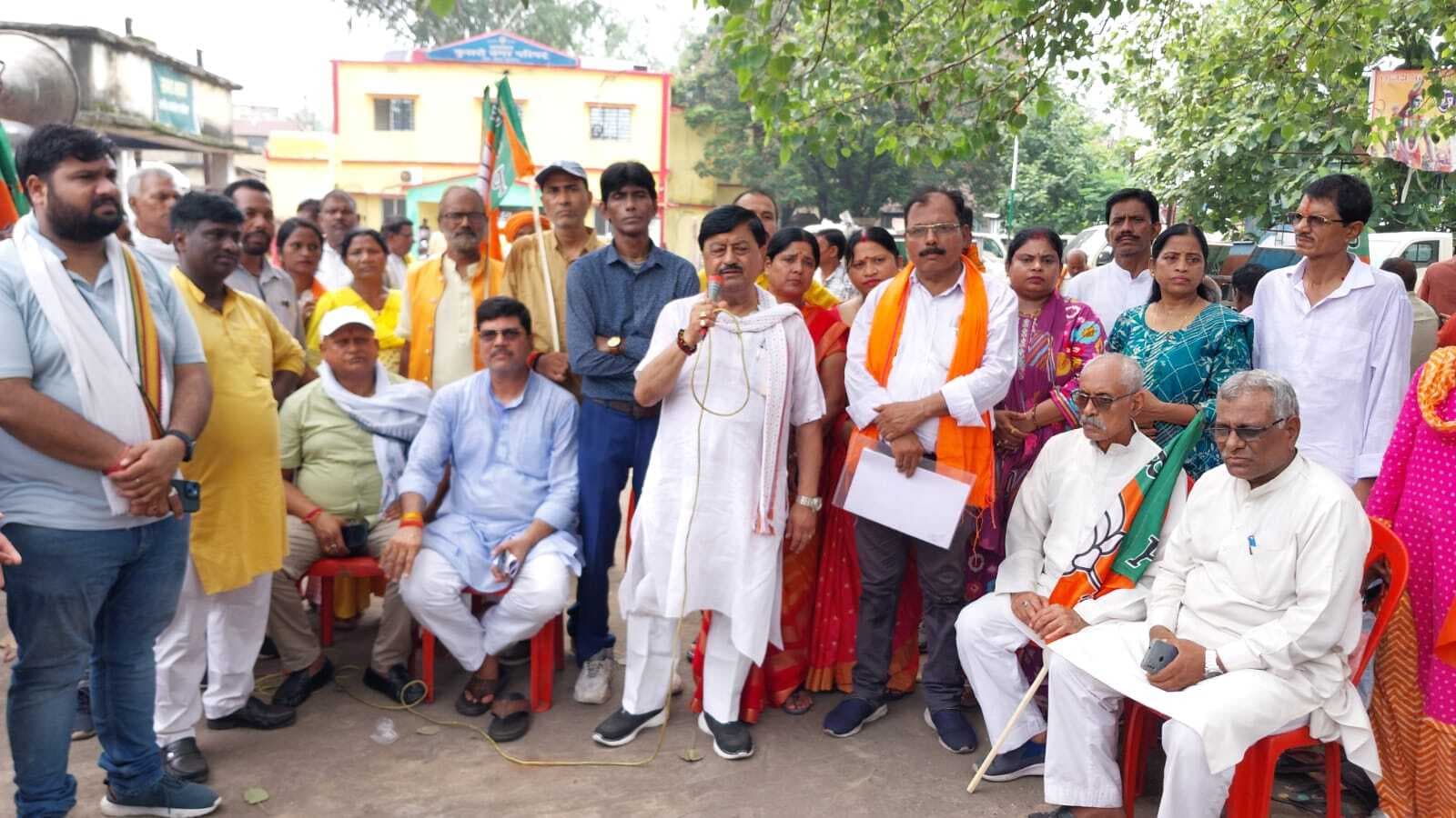 Bokaro News : प्रखंड कार्यालयों के समक्ष भाजपा का धरना-प्रदर्शन