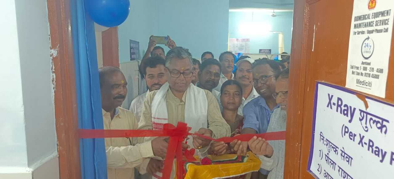 मुरहू सीएचसी में डिजिटल एक्स-रे मशीन का उदघाटन