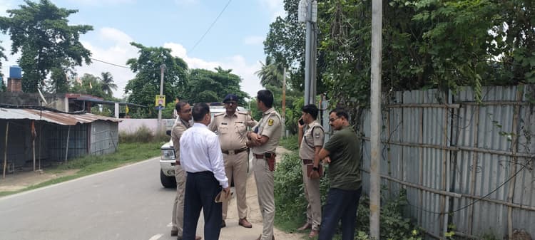 ठाकुरबाड़ी मंदिर से चोरी चार अष्टधातु की मूर्तियां बरामद नहीं, आक्रोश