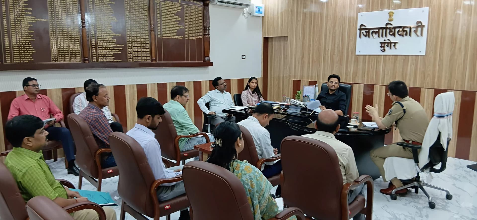28 जून को होने वाले नगरनिकाय उप निर्वाचन को लेकर जिला निर्वाचन पदाधिकारी ने की बैठक