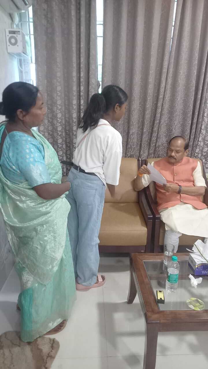 जाे काम सालभर में नहीं हुआ, वह फोन जाते ही हो गया