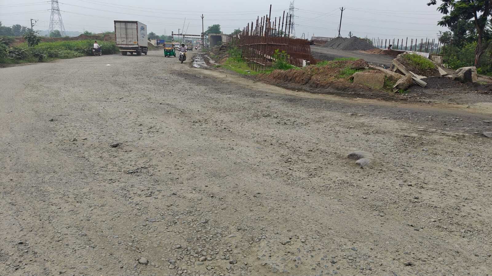 हंसडीहा में ओवरब्रिज न बनने से सावन-भादो में कांवरियों को भी होगी परेशानी