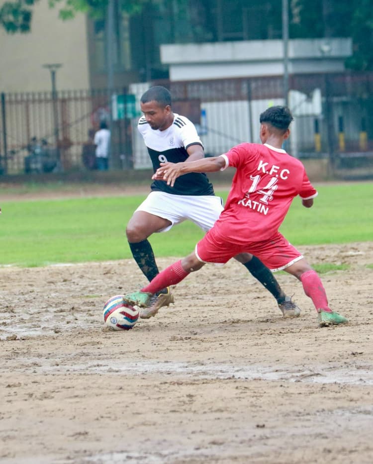 jsa A division football league : मोहम्मडन स्पोर्टिंग व हांसदा स्टार की टीम जीती