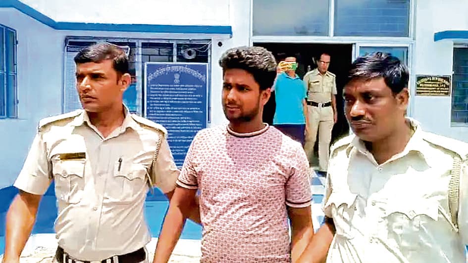 कालीगंज विस्फोट : एक और अरेस्ट, जांच को पहुंची फॉरेंसिक टीम