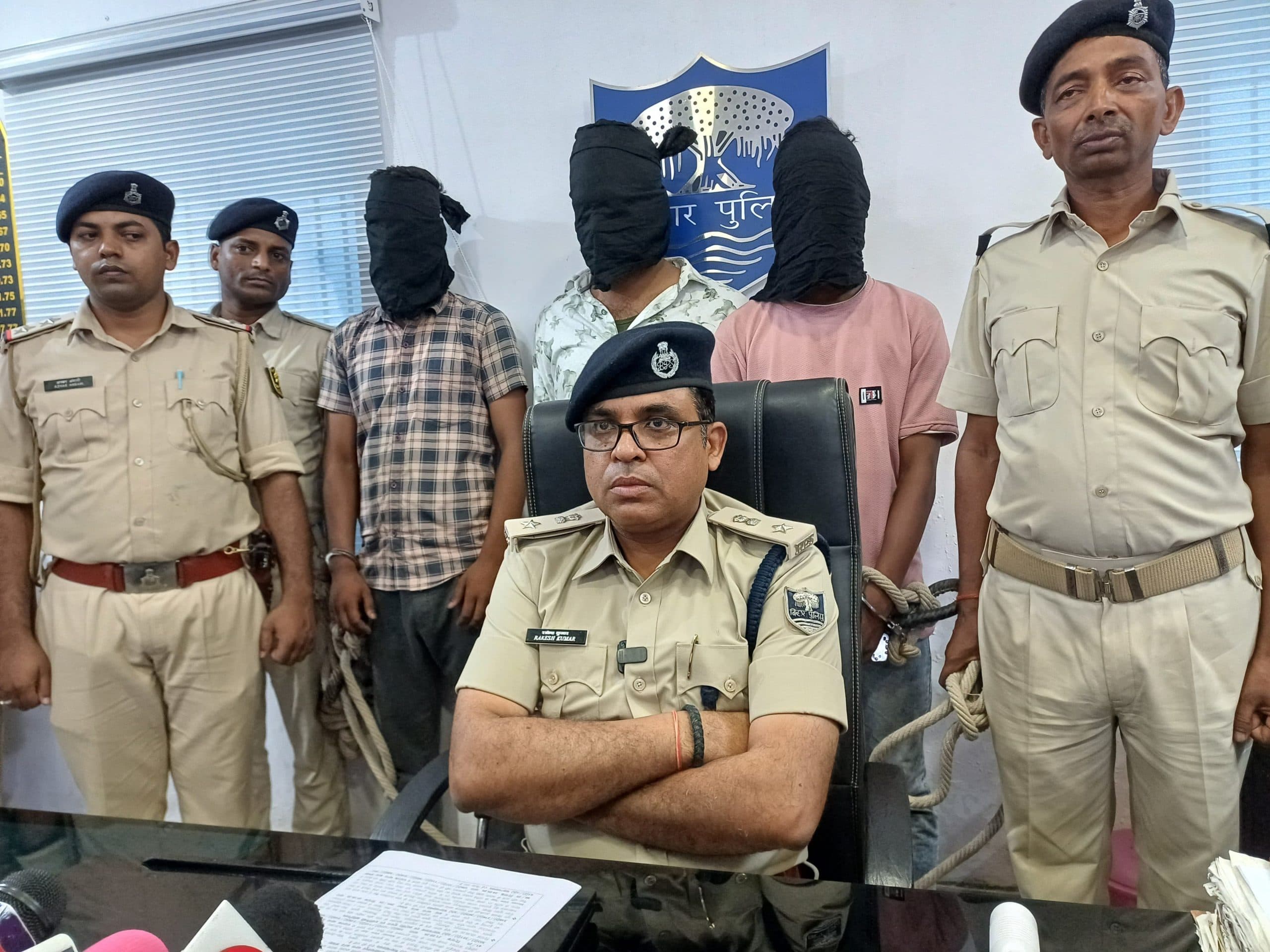 ऑनलाइन नौकरी के नाम पर ठगी करने वाले तीन गिरफ्तार