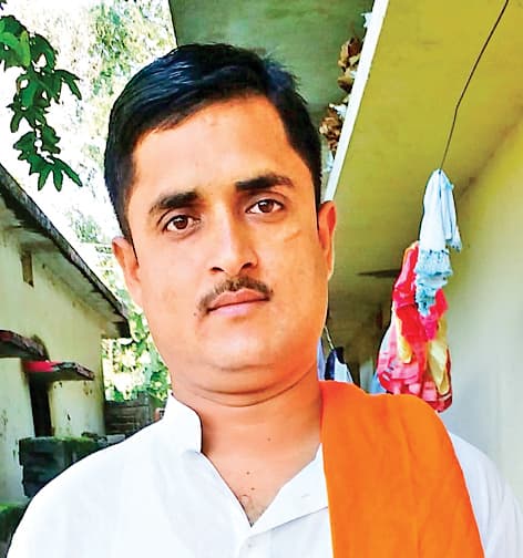 Jamshedpur News : चतरा के ठेकेदार सुबोध सिंह मौत मामले में एफएसएल की टीम ने होटल के कमरा की जांच की, कई जगहों से लिया फिंगर प्रिंट