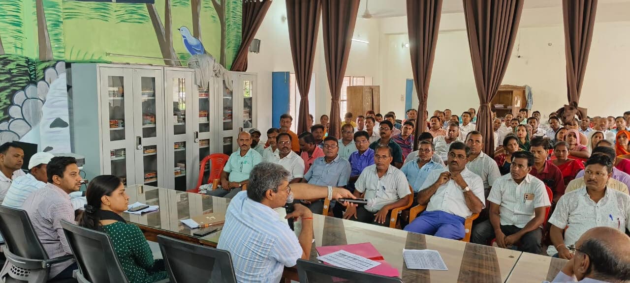 Madhubani : विशेष गहन मतदाता सूची में नये मतदाताओं का नाम जोड़ने का निर्देश