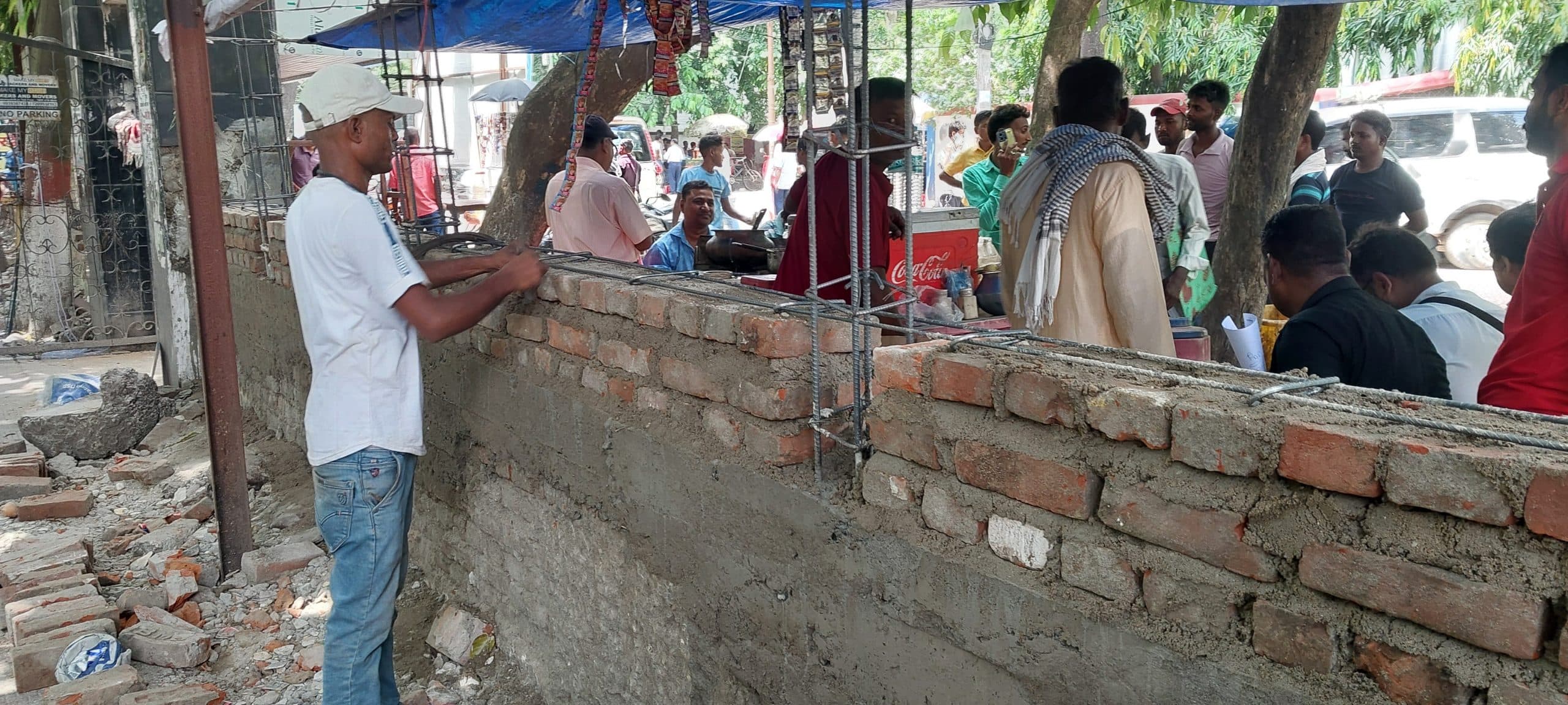 प्रभात इंपैक्ट, समाहरणालय के निकट इंदिरा पार्क की चाहरदिवारी का निर्माण शुरू