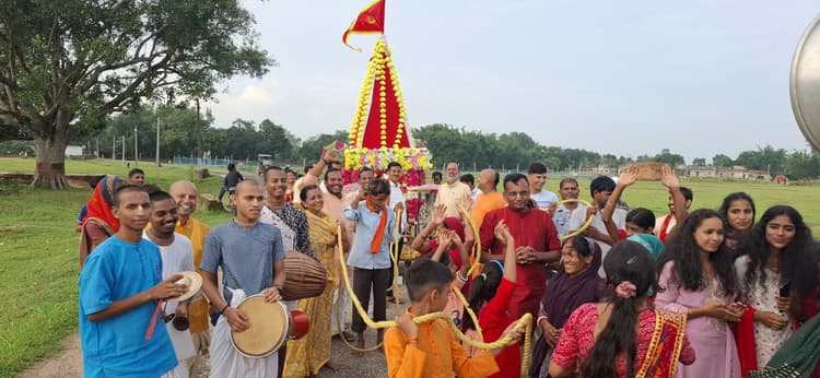 Giridih News :जय जगन्नाथ के जयकारे से गूंजा असको