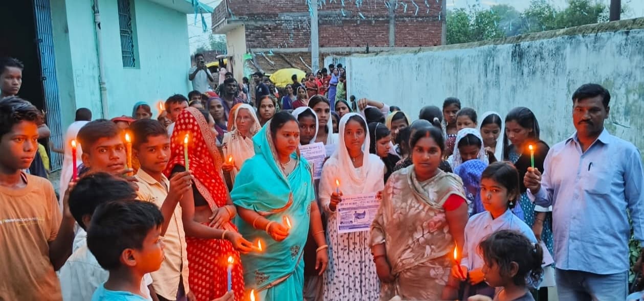 नशा मुक्ति को लेकर निकाला कैंडल मार्च