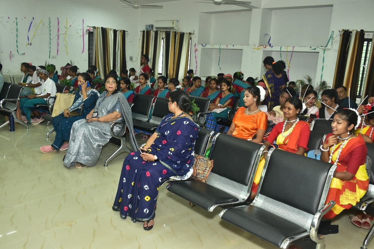 एकल गीत में देवघर की अंशिका व भाषण में पीजी के राहुल नंदी रहे विजेता