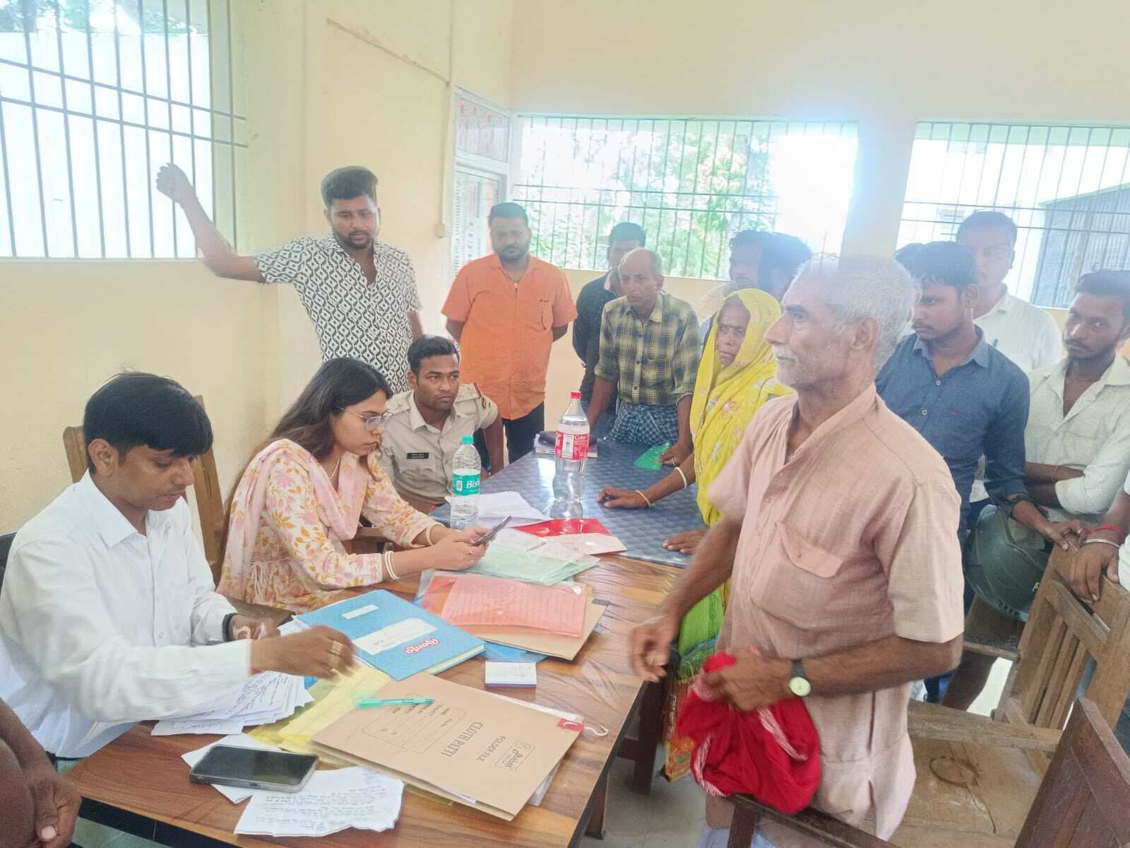 जनता दरबार में सात मामलों का हुआ निष्पादन