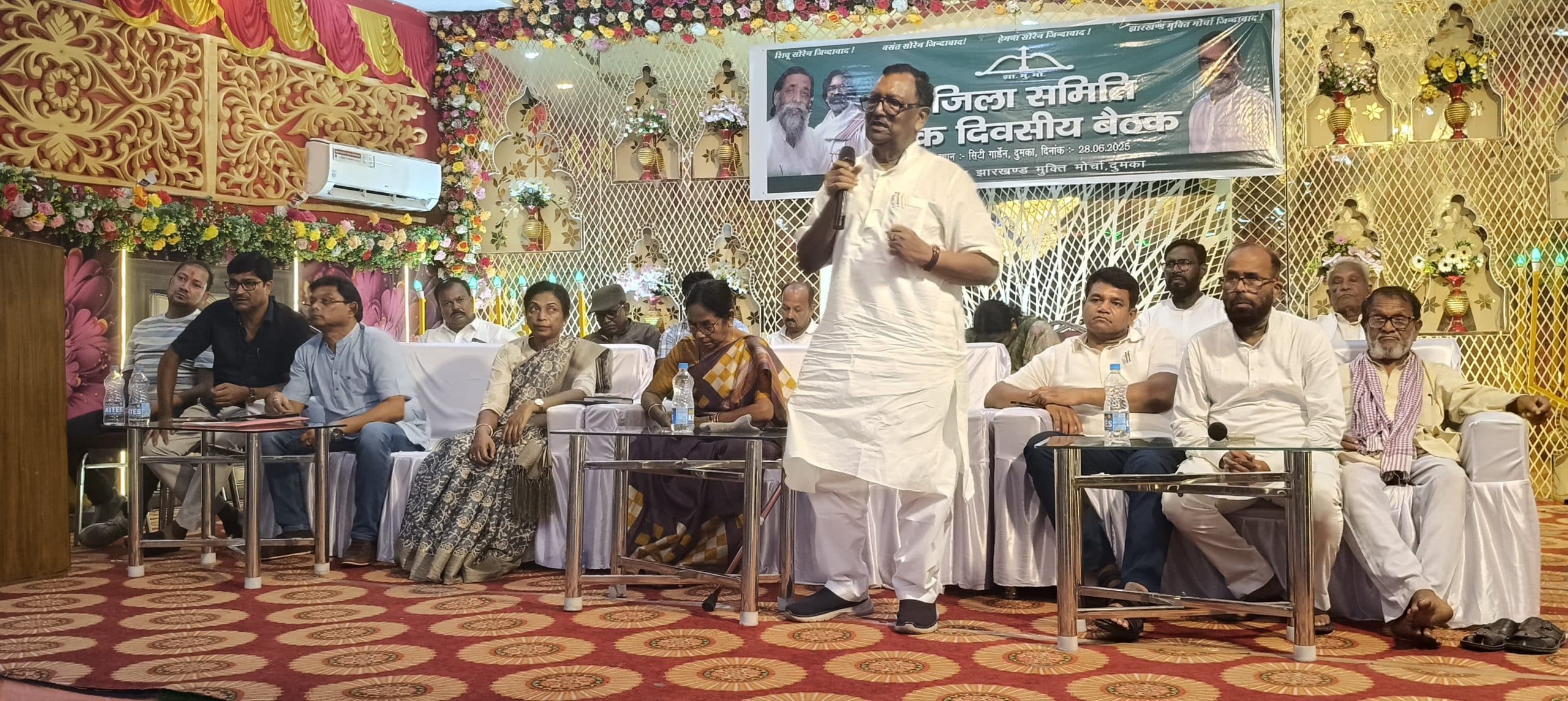 दिसोम गुरु शिबू सोरेन के स्वास्थ्य में सुधार को लेकर प्रार्थना