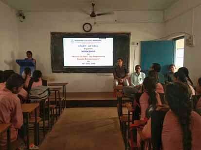 Chaibasa News : महिलाओं की आर्थिक आत्मनिर्भरता से समाज मजबूत बनता है : राजकरण