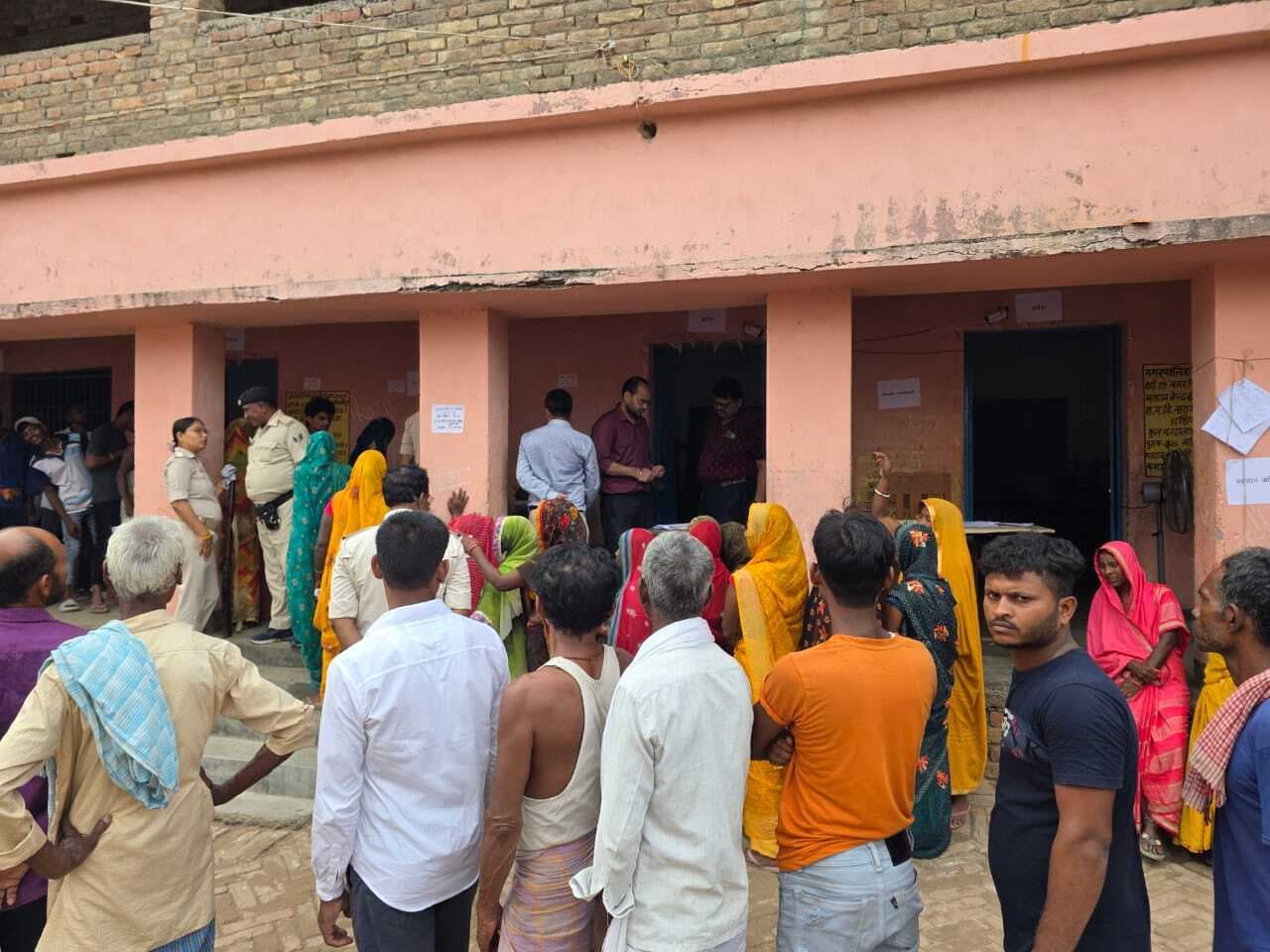 Samastipur News:वार्ड 15 में 65.14 प्रतिशत व वार्ड 29 में 64.73 प्रतिशत मतदान हुए