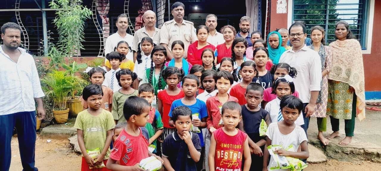 Bokaro News : भटक कर कथारा पहुंची महिला को परिजनों को सौंपा