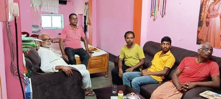 कार्यकर्ताओं ने सुनी प्रधानमंत्री के मन की बात