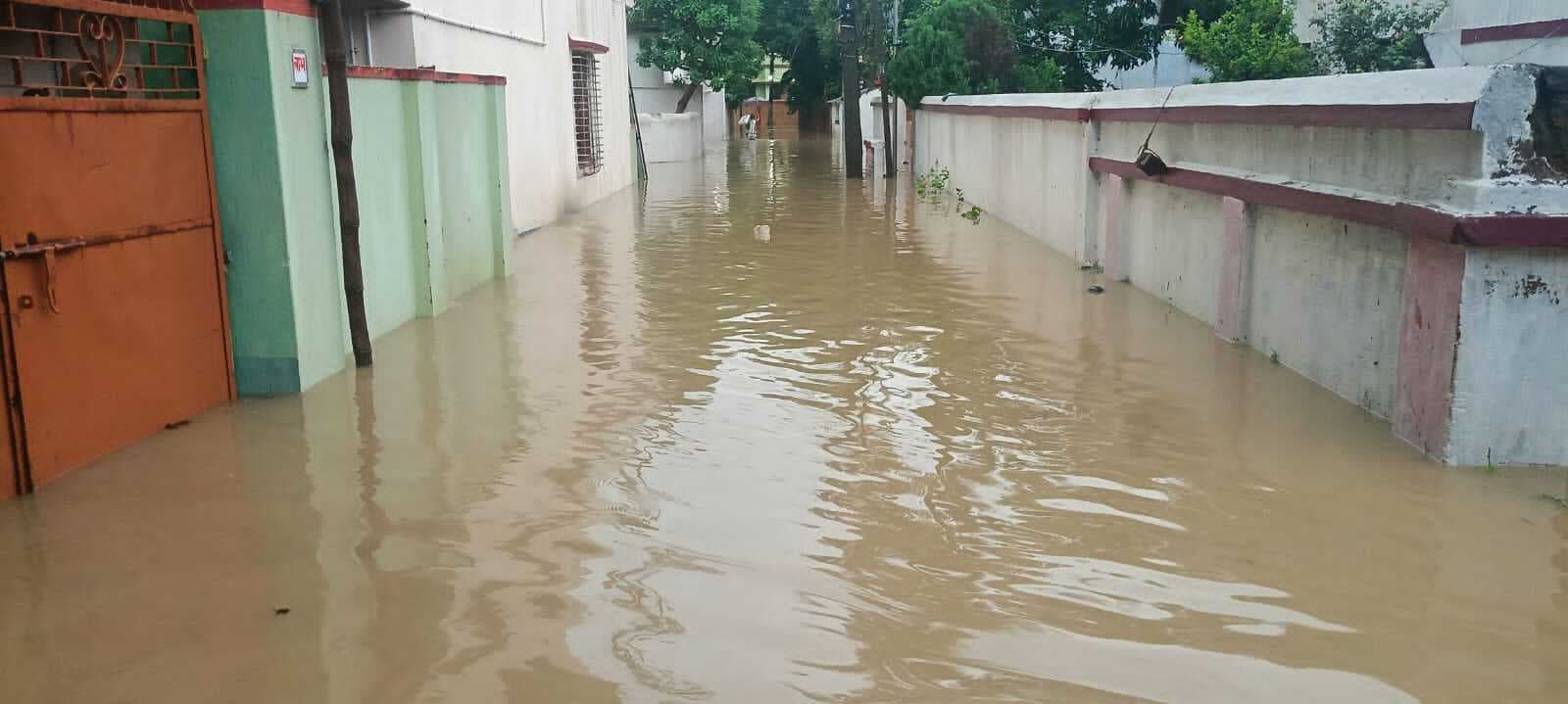 East Singhbhum News : काशिदा से फूलडुंगरी तक बाढ़ जैसे हालात, सैकड़ों घर जलमग्न