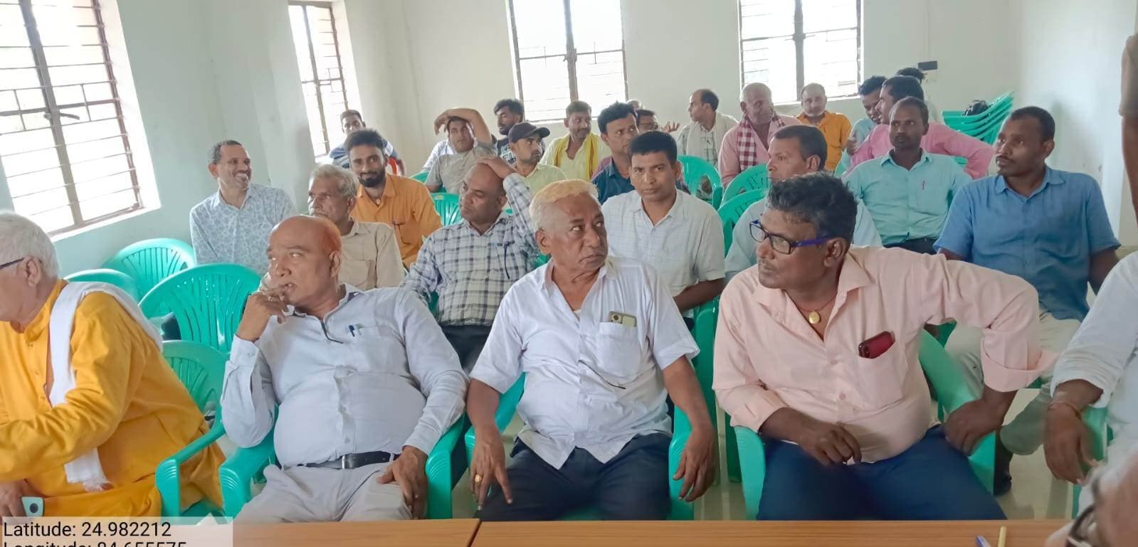 किसानों को समय पर खाद उपलब्ध कराने के लिए जिम्मेदारी तय