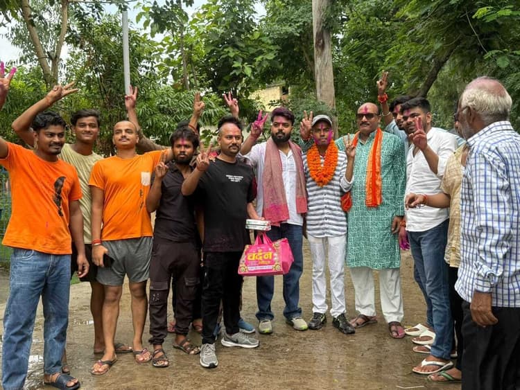 अमृत उज्ज्वल ने पिता की विरासत को बचाया, वार्ड 12 के पार्षद निर्वाचित