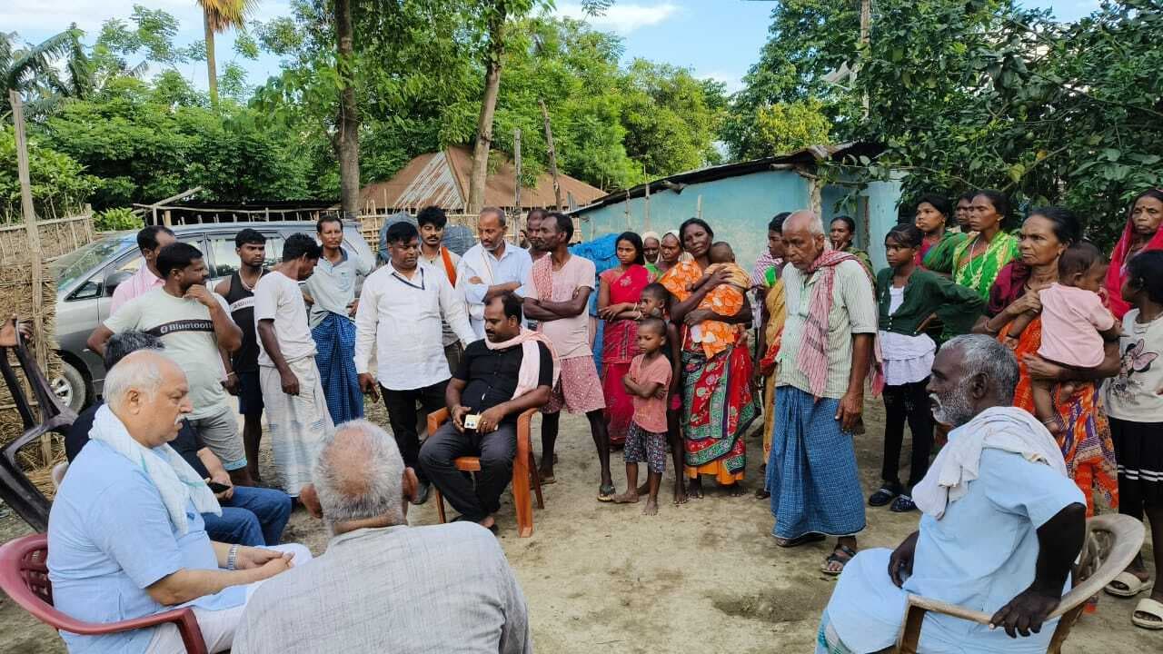 शोकाकुल परिवार से मिले विधायक, जताया शोक