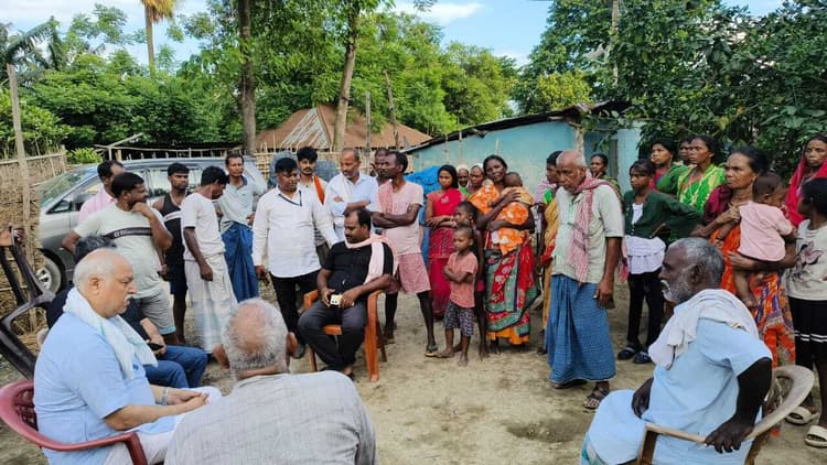 शोकाकुल परिवार से मिले विधायक, जताया शोक