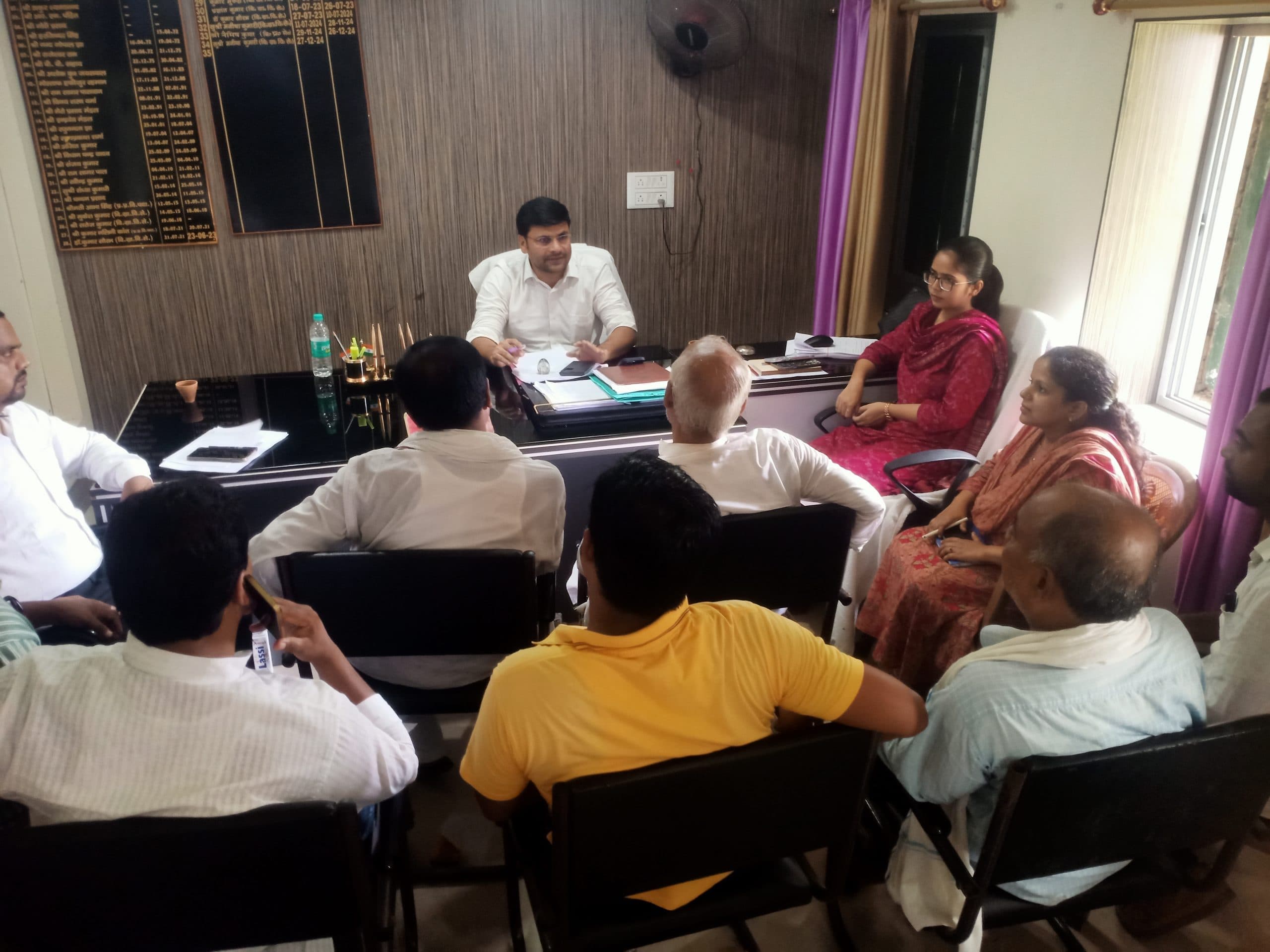 मतदाता विशेष गहन पुनरीक्षण को लेकर की गयी बैठक