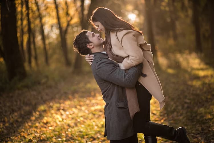 Relationship Tips: साजन के साथ है प्यार में खटास, तो जरूर फॉलो करें इन टिप्स को