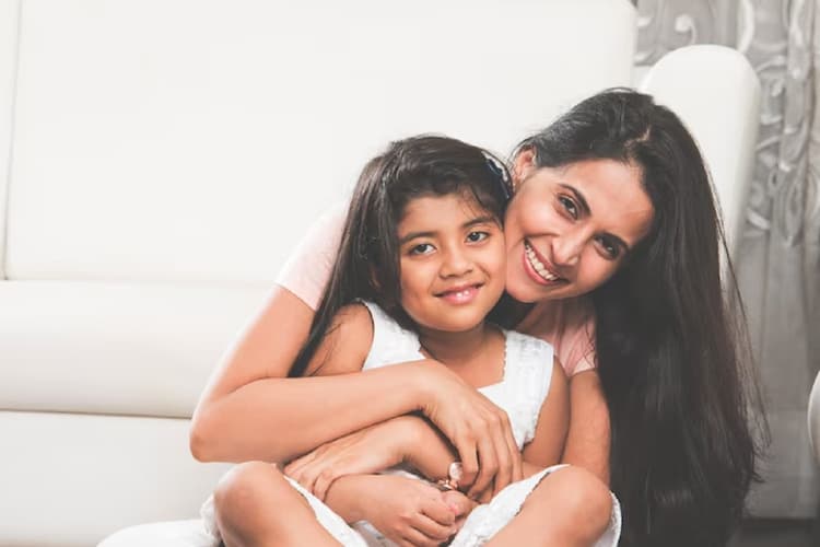 Early Periods Reason: क्या है जल्दी पिरियड्स आने के कारण, पेरेंट्स को इन पर देना चाहिए ध्यान